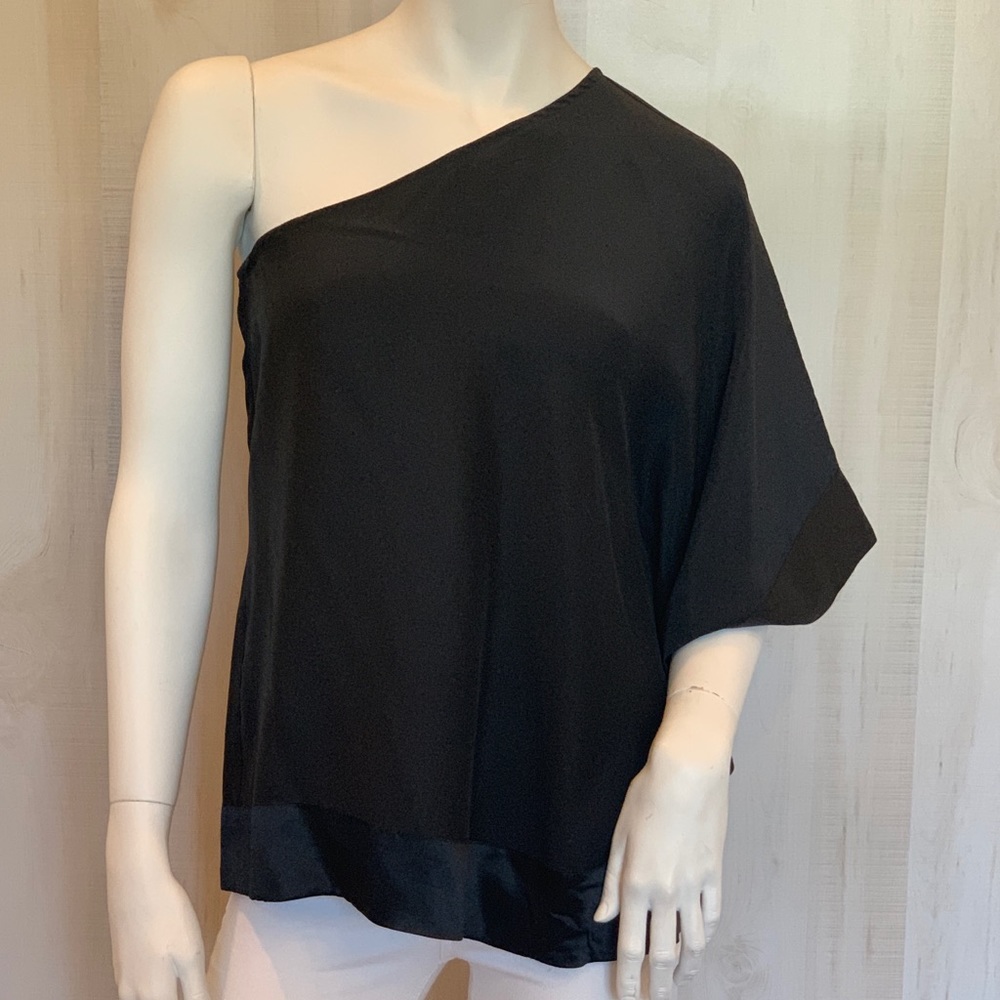 Black one shoulder Karina Grimaldi top XS